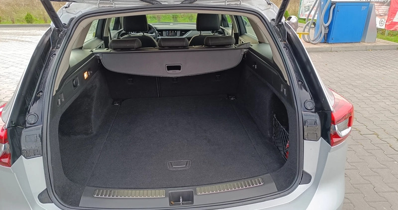 Opel Insignia cena 68900 przebieg: 117000, rok produkcji 2019 z Chełm małe 667